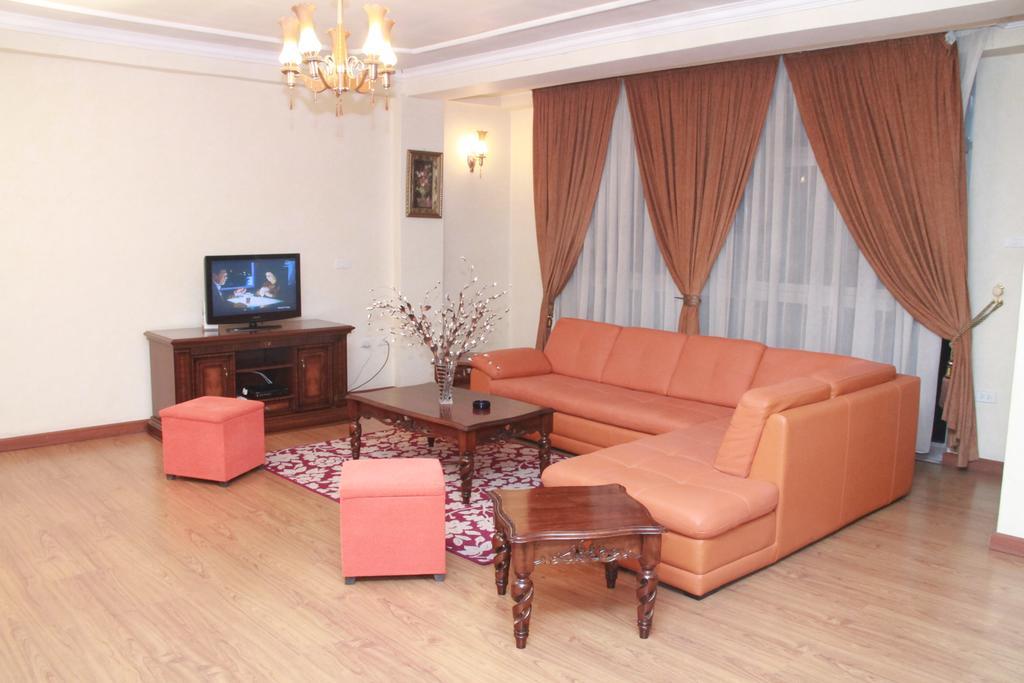 Solmile Family Guest House 亚的斯亚贝巴 外观 照片