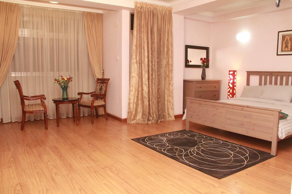 Solmile Family Guest House 亚的斯亚贝巴 外观 照片