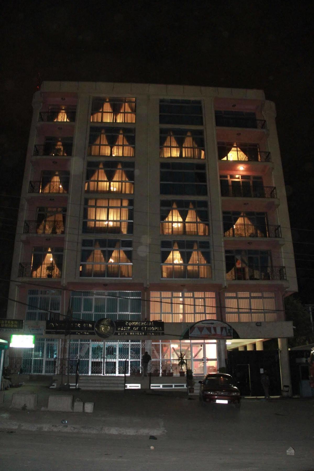 Solmile Family Guest House 亚的斯亚贝巴 外观 照片
