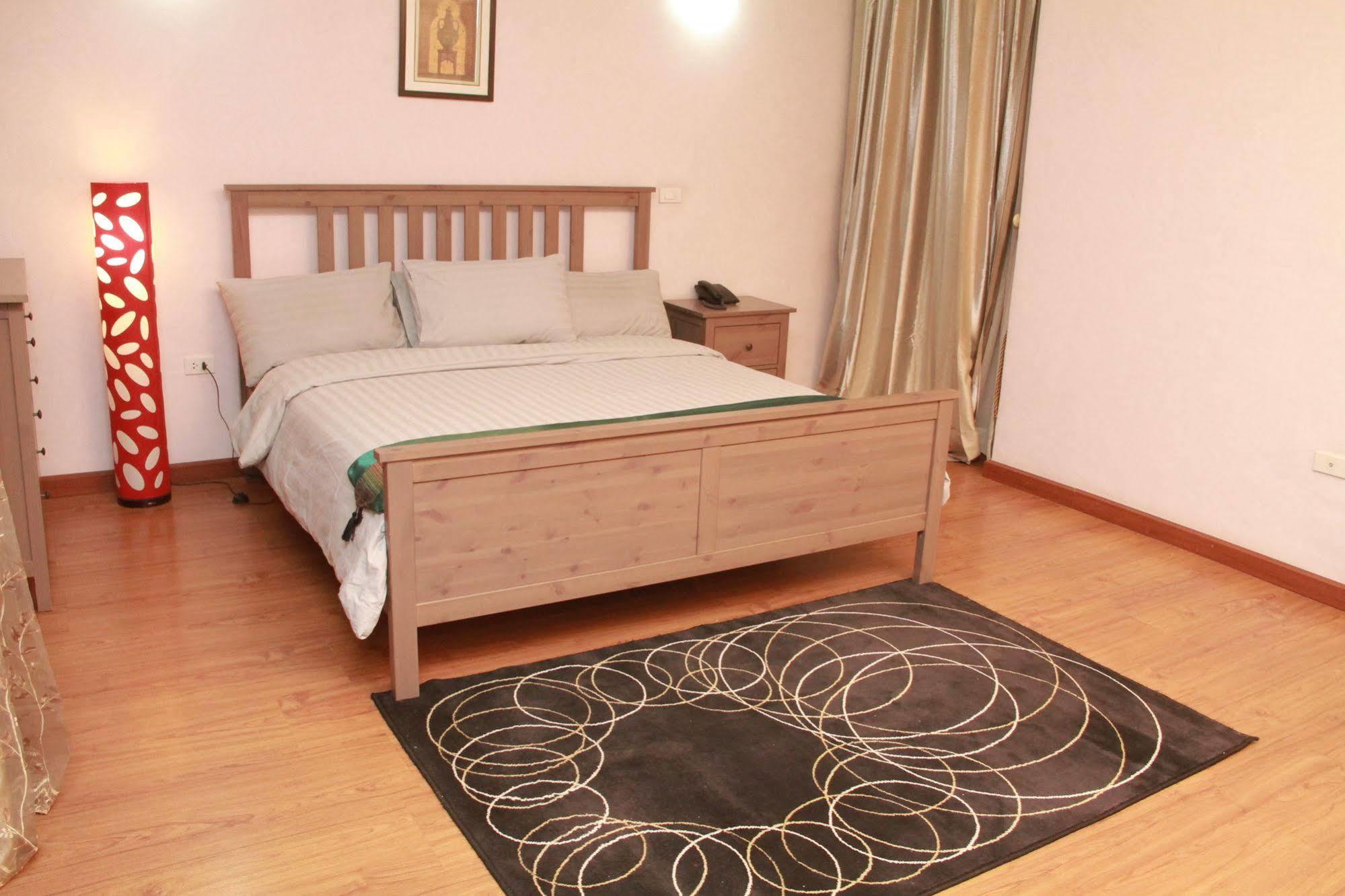 Solmile Family Guest House 亚的斯亚贝巴 外观 照片